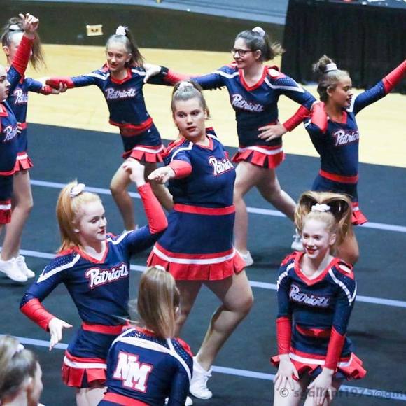 Meet your Posher, Lisa - Picture 1 of 1